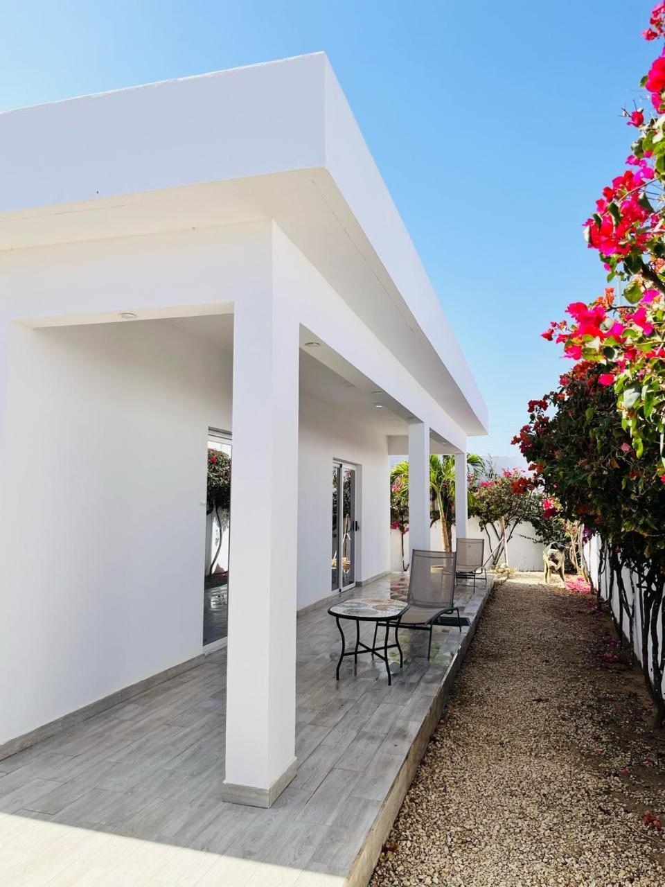 Hotel Keur de Pierre à Saly Portudal Extérieur photo