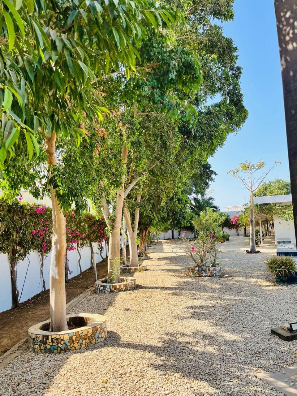 Hotel Keur de Pierre à Saly Portudal Extérieur photo